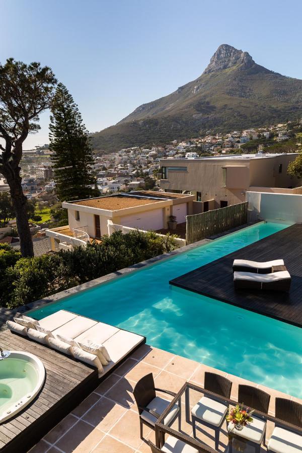 Serenity Villa 18 Ronald Rd Camps Bay كيب تاون المظهر الخارجي الصورة