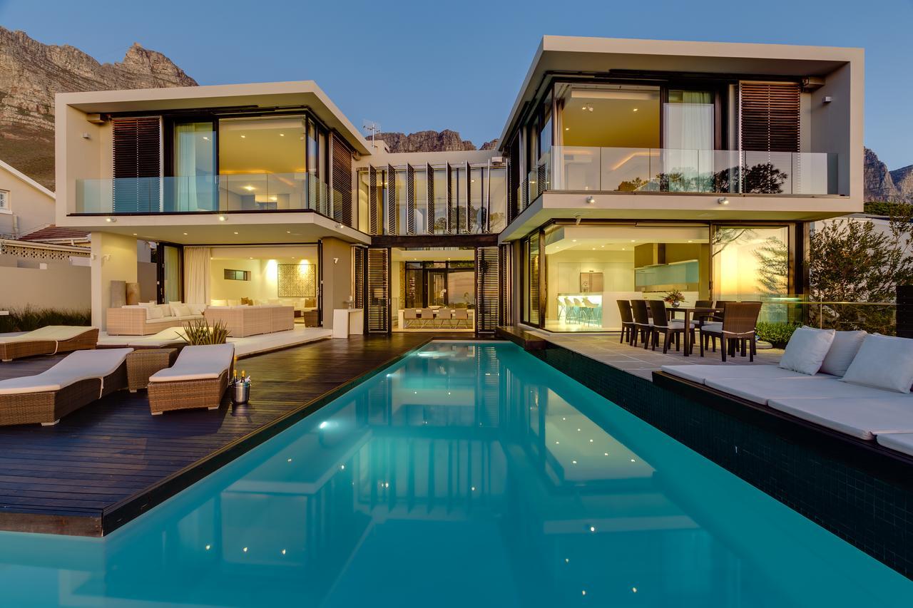 Serenity Villa 18 Ronald Rd Camps Bay كيب تاون المظهر الخارجي الصورة