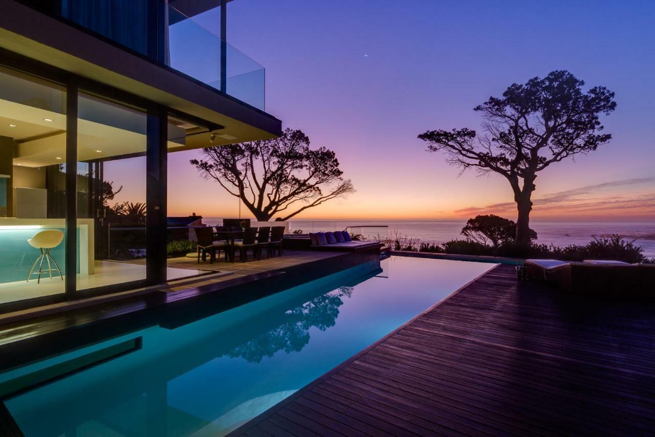 Serenity Villa 18 Ronald Rd Camps Bay كيب تاون المظهر الخارجي الصورة