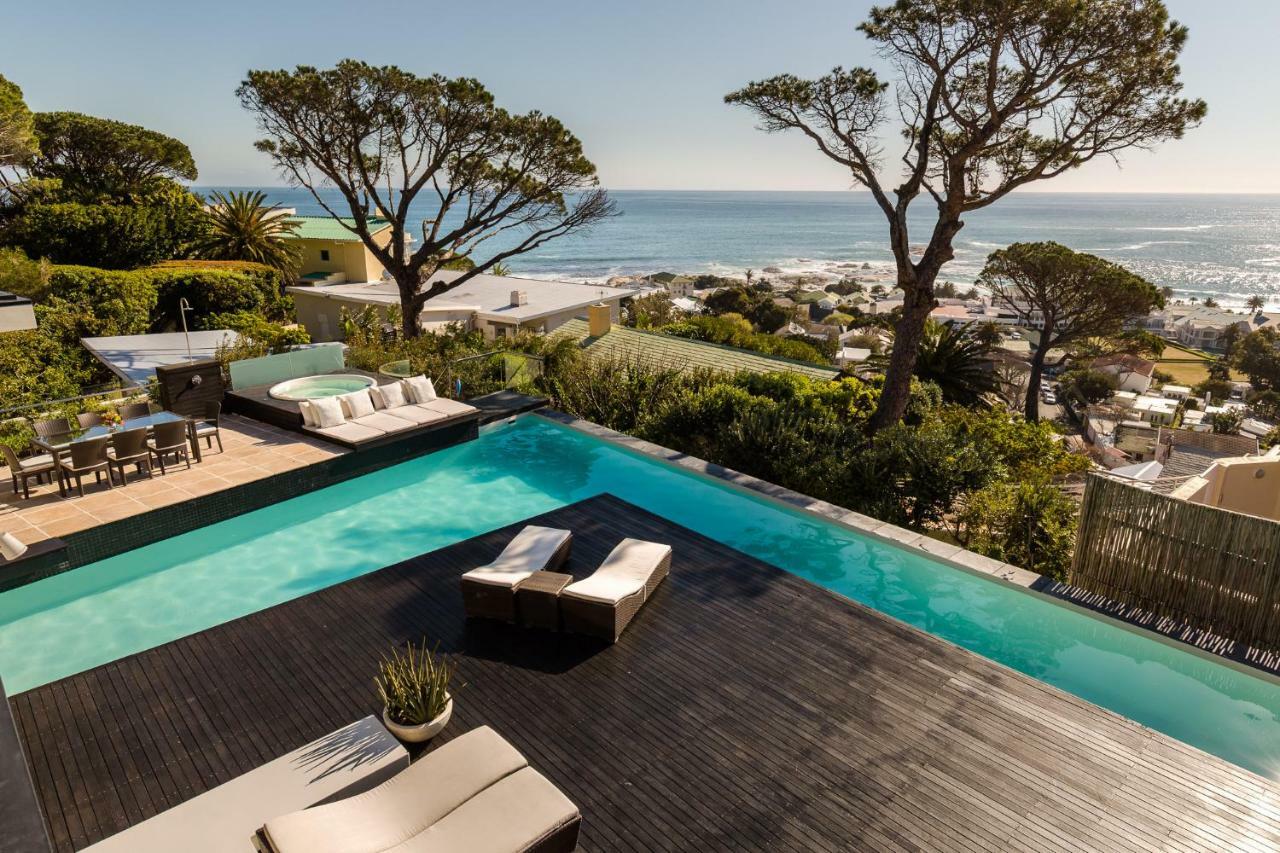 Serenity Villa 18 Ronald Rd Camps Bay كيب تاون المظهر الخارجي الصورة