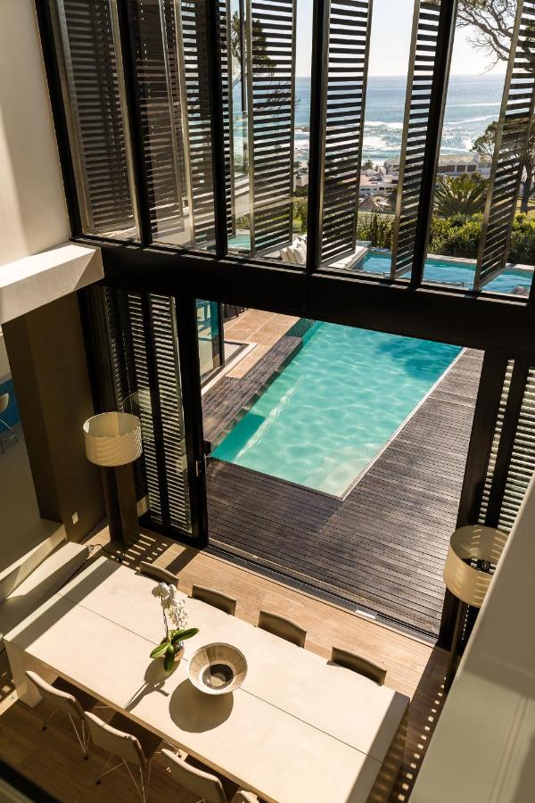 Serenity Villa 18 Ronald Rd Camps Bay كيب تاون المظهر الخارجي الصورة